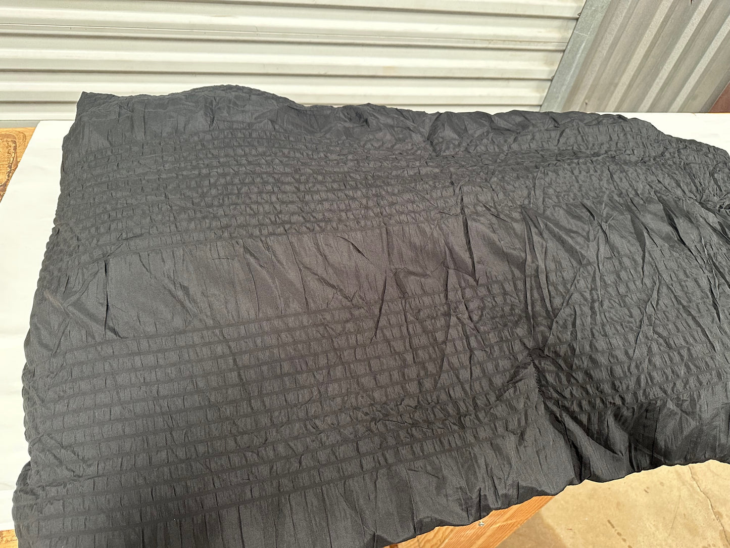 GentleSoft™ Stripe Seersucker - Bed Comforter & Pillowcases (Black) Queen Size