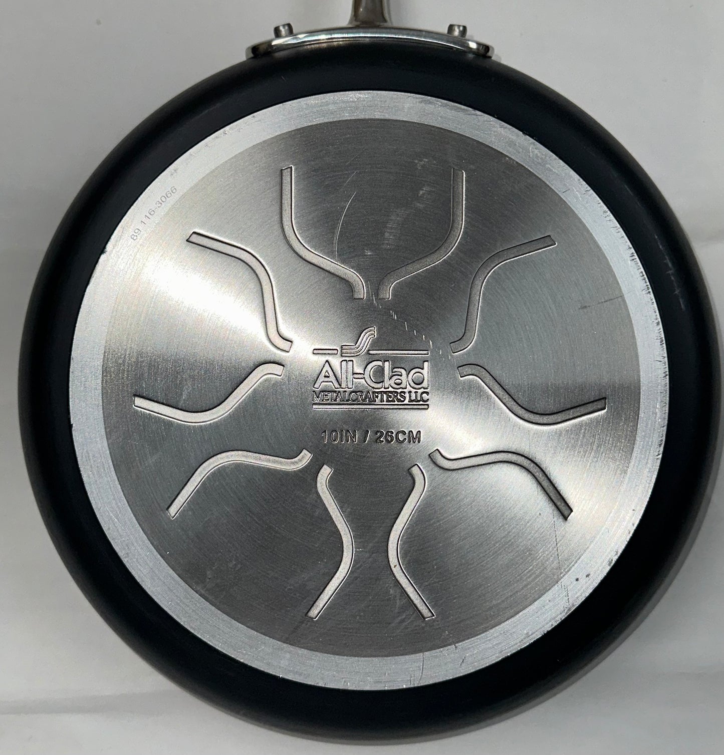 Refurbished- All-Clad HA1 Hard Anodized Nonstick Fry Pan Cookware (10 Inch Fry Pan) (HAS SCRATCHES)
