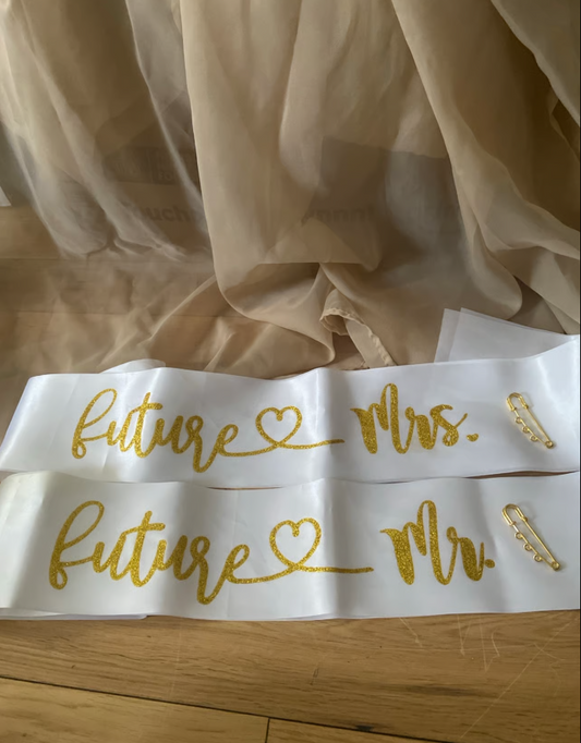 WEDDING ACCESSORIES