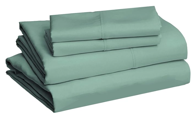 Amazon Basics Lightweight Super Soft Easy Care Breathable Microfiber 4-Piece Bed Sheet Set with 14-Inch Deep Pockets, King, Emerald Green, Solidd Sheet Set with 14-Inch Deep Pockets, Full, Emerald Green, Solid